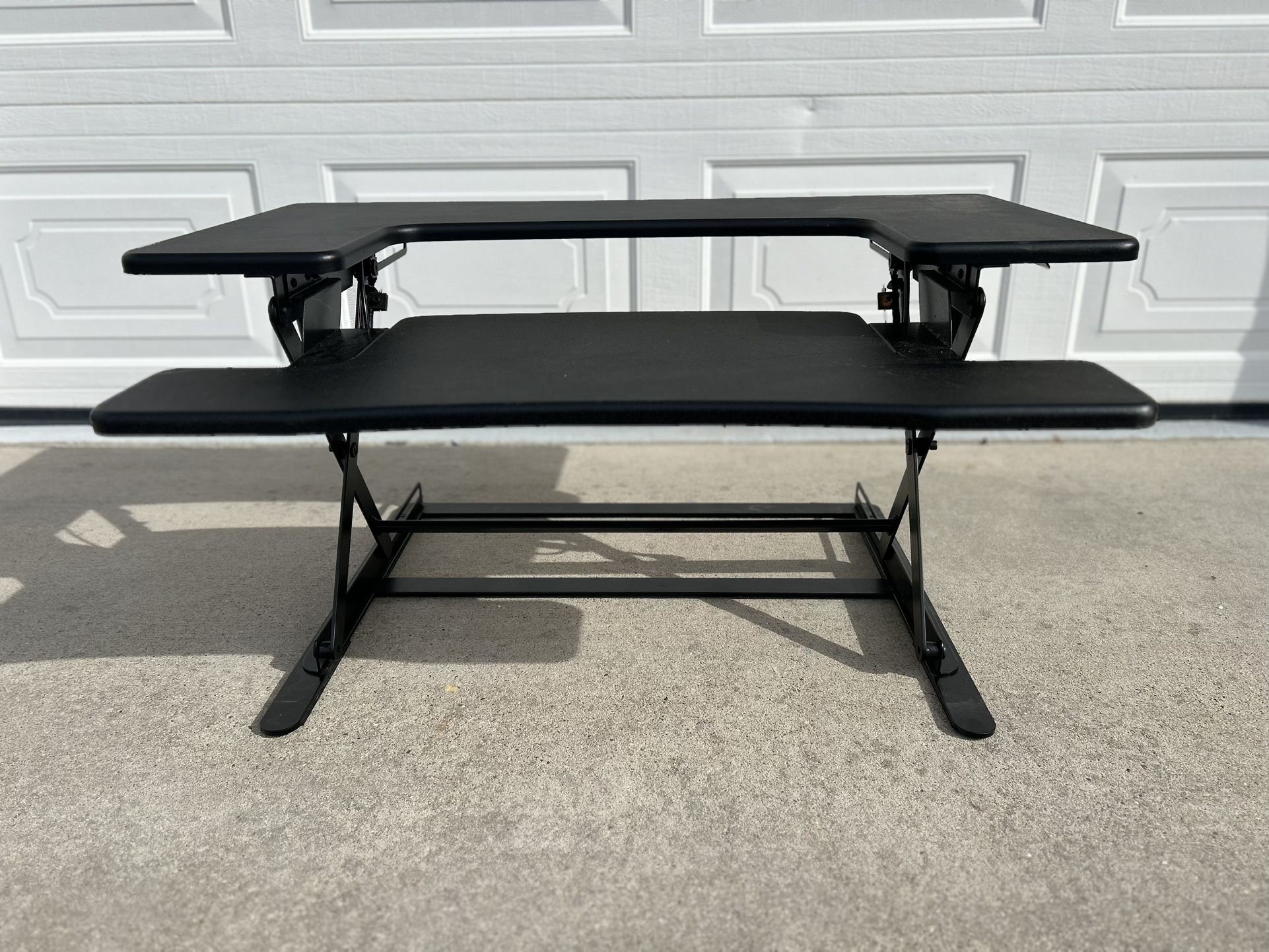Sit/stand Desk / computer Riser