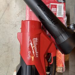 Milwaukee Blower w/12.0 Ah FORGE Battery & Rapid Charger