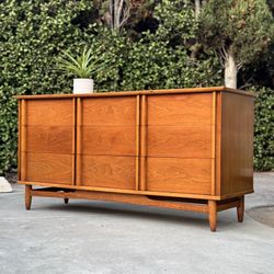 9-Drawer Wood Mid Century Modern Vintage Long Lowboy Triple Dresser