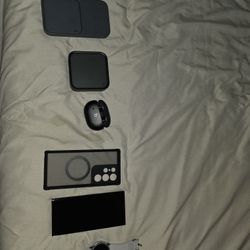 Galaxy S23 Ultra Bundle - 512 Gb, Watch 6 Classic, Beats Studio Buds, Smartthings Station And Duo Wireless Charger 