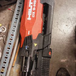 Hilti Dx-9 HSN Digital Actuated Roof Nailer Used One Time