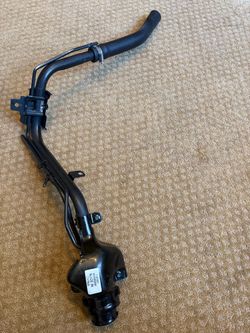 Ford Focus 2012-2018 Fuel Tank Filler Neck FN1067-like new