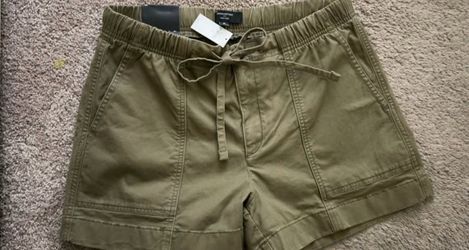 Banana republic women’s shorts size M