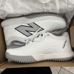 New Balance FuelCell 4040v7 Turf Trainers