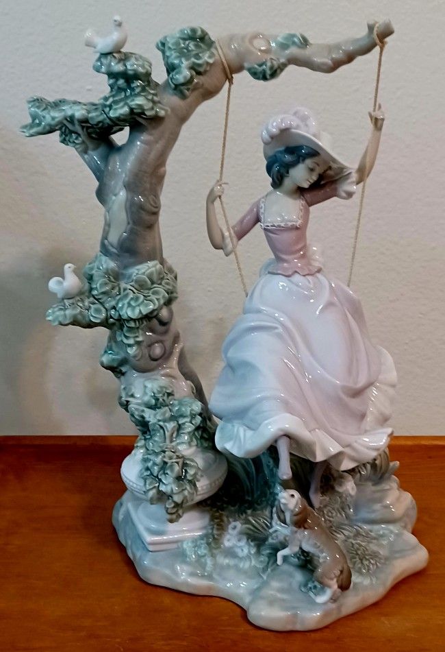 Retired Lladro Swinging Woman Girl On Swing #1297 Salvador Debon MINT CONDITION 