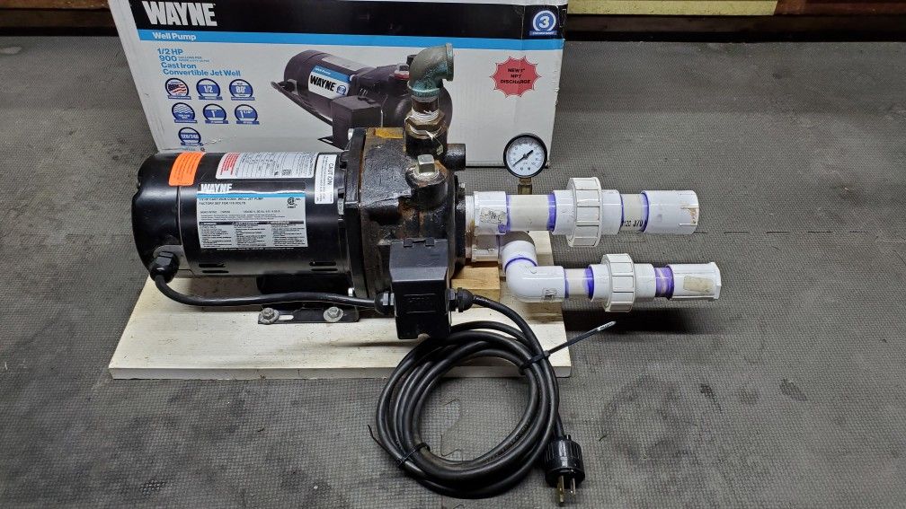 WAYNE CWS50-1/2 HP Cast Iron Convertible Jet Well Pump - Up to 408 Gallons Per Hour - Heavy Duty Jet Well Pump