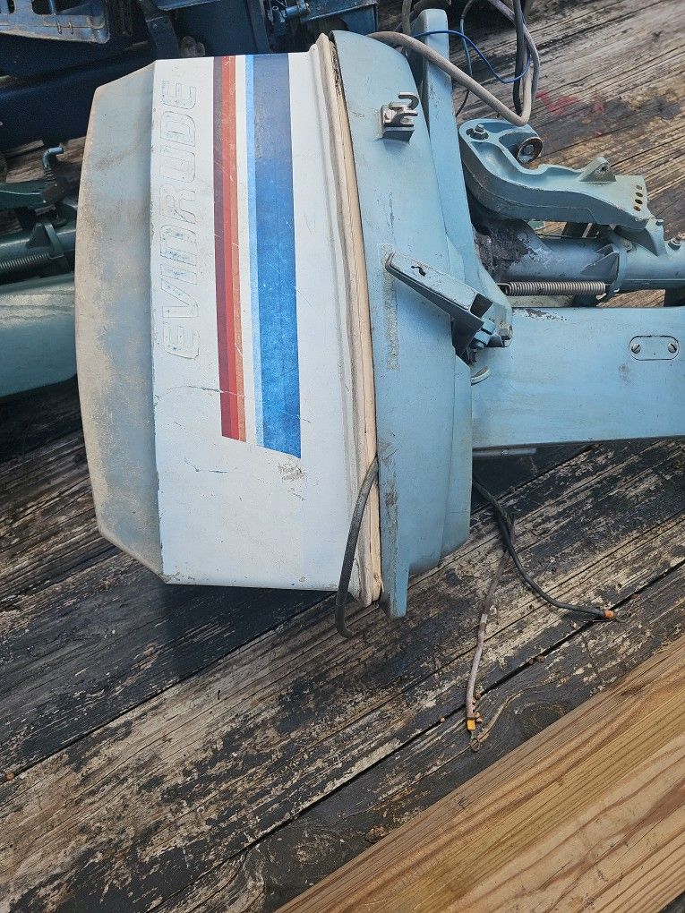 25 Hp Evinrude 275.00