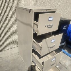 File Cabinets And Tool Boxes