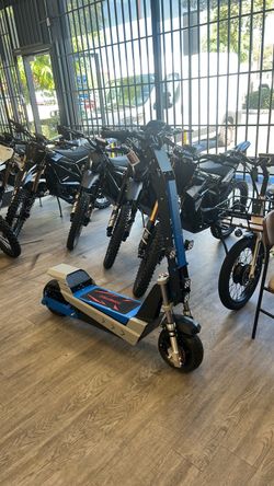 Tomofree electric scooter