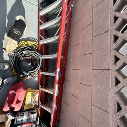 8ft 300lb Werner Double Step Ladder 