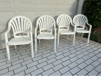 Vintage Grosfillex Patio Chairs - High Quality / No Damage (Need Cleaning)- photos