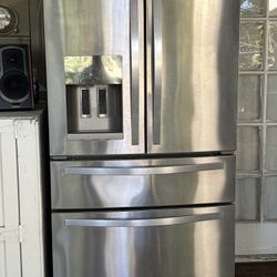 Whirlpool Refrigerator 