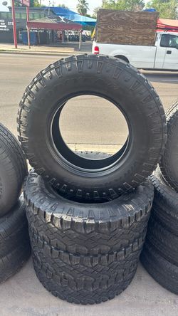 285/75/18 clean set 🛞GOODYEAR WRANGLER 🛞