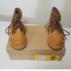 Timberland Toddler Boots Size 6 Wheat color 