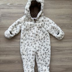 Adorable Faux Fur Cheetah Bunting Snowsuit, 9 Months – Soft & Snuggly