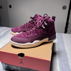 Jordan 12 Bordeaux Size 8 