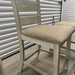Dining room Chairs 