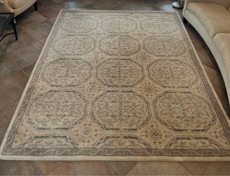 8ft by 10ft Traditional Medallion Area Rug
