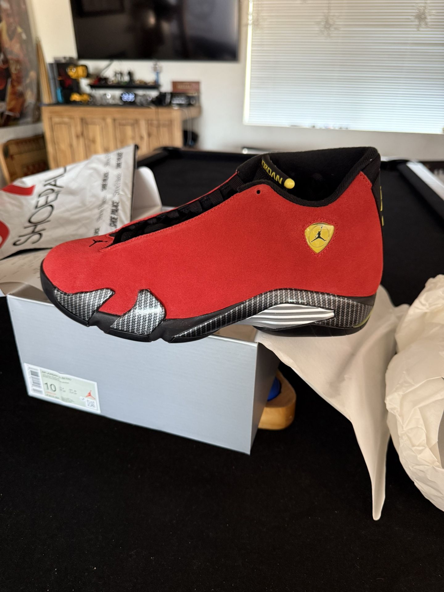 Jordan 14 Ferrari size 10