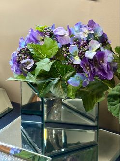 Beautiful Mirrored Planter