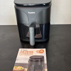 Tastee Air Fryer,8-in-1 Compact 450°F Digital Airfryer Dehydrator Ceramic  Open box item appears new!  Great addition to your kitchen! This compact 8-