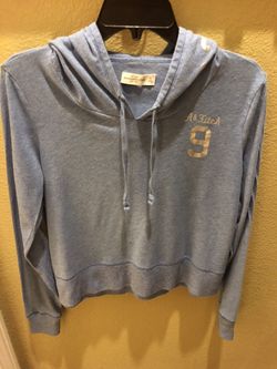 Abercrombie and Fitch women’s sweatshirt thin size medium