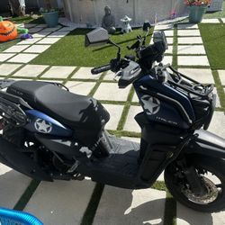 2023 Italica Rx Comb Scooter