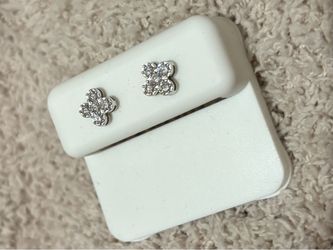 925 Sterling Silver Moissanite Flower Stud Earrings 0.80ctw VVS D