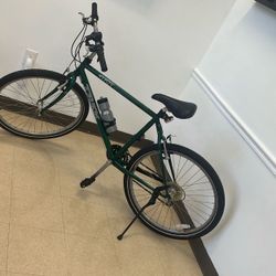 TREK BIKE 820 Like NEW!