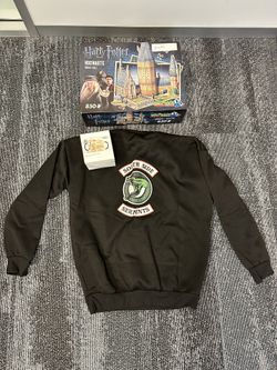 Brand New !!!!! Harry Potter - Slatherin Sweatshirt / Puzzle And mug
