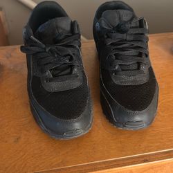 Used Nike Air Max 7.5 Men’s 