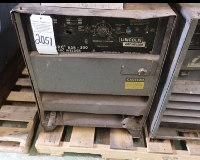 Lincoln Ideal arc R3R-300 Welder