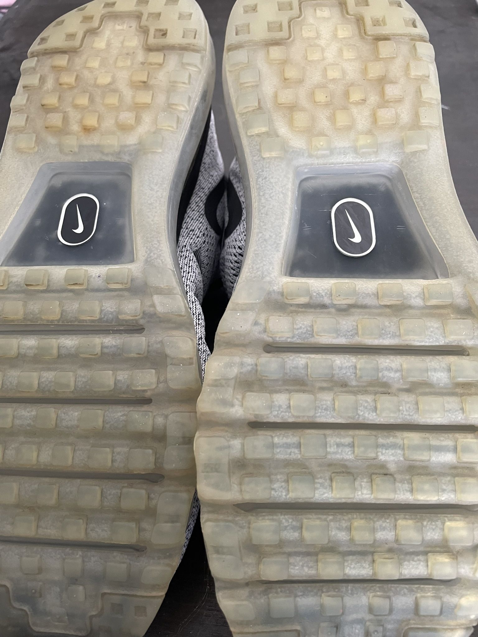 Men’s Size 9.5 Nike Shoes