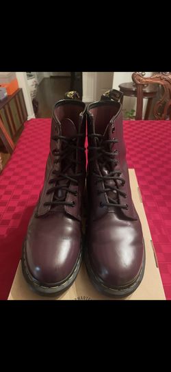 Dr. Martens, Size 9