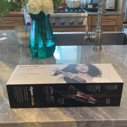 Brand New Dyson Corrale Hair Straightener 