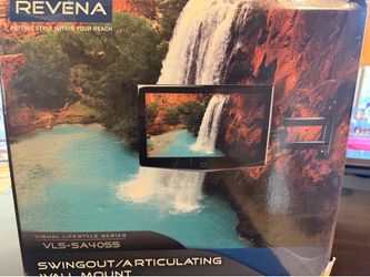 Free heavy duty TV wall mount