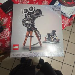 Lego Mickey Mouse  100