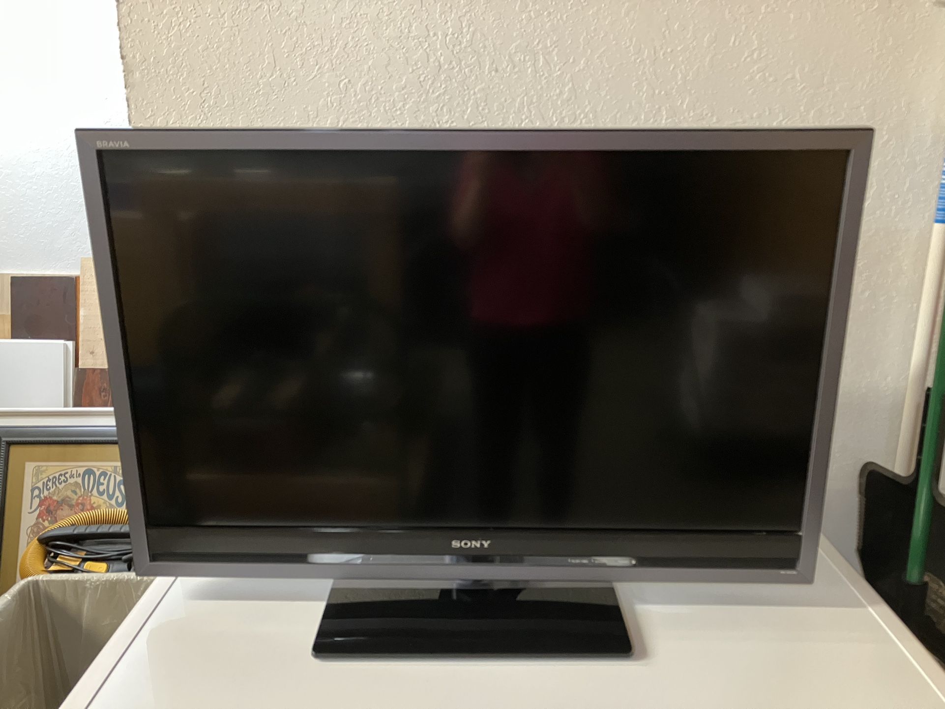 Sony 40” Bravia LCD TV