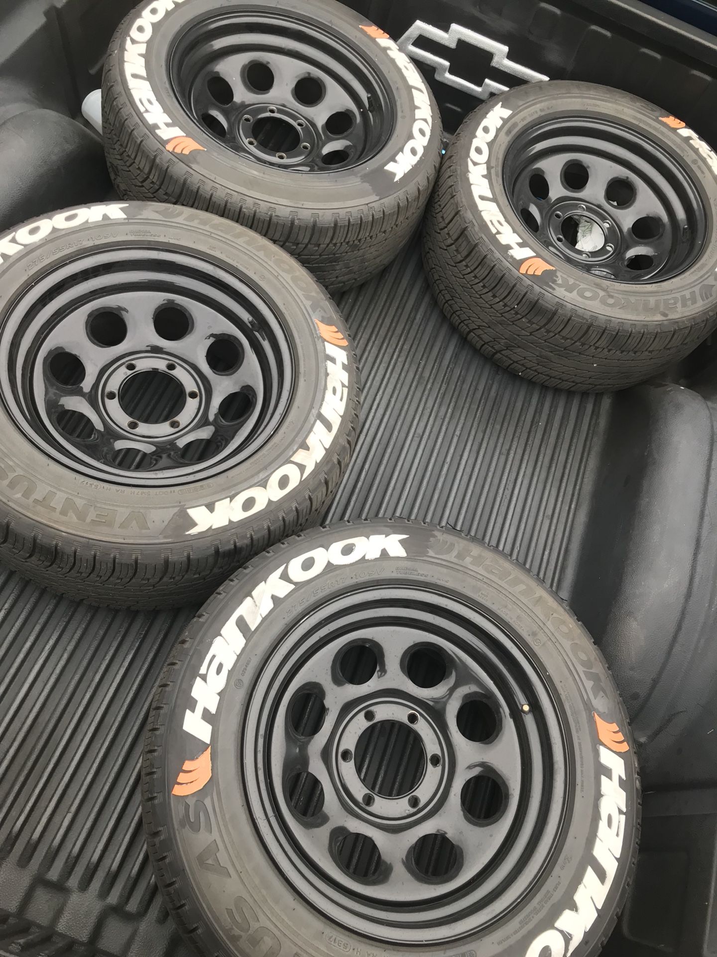 Hankook Ventura 275 55 r17 with 17x9 cragar soft 8