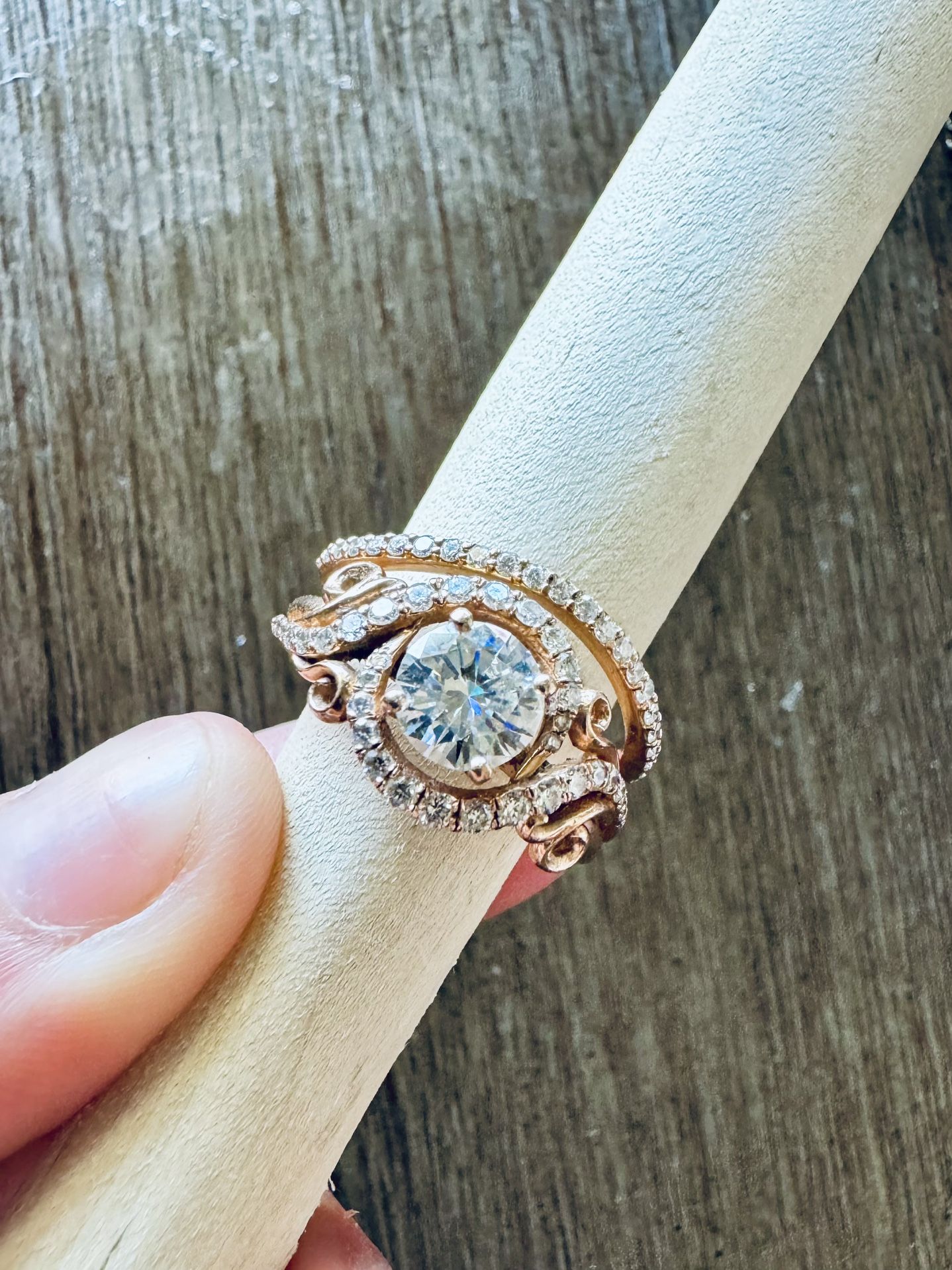 Stunning Rose Gold Engagement & Wedding Band