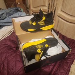 Jordan Thunder 4 
