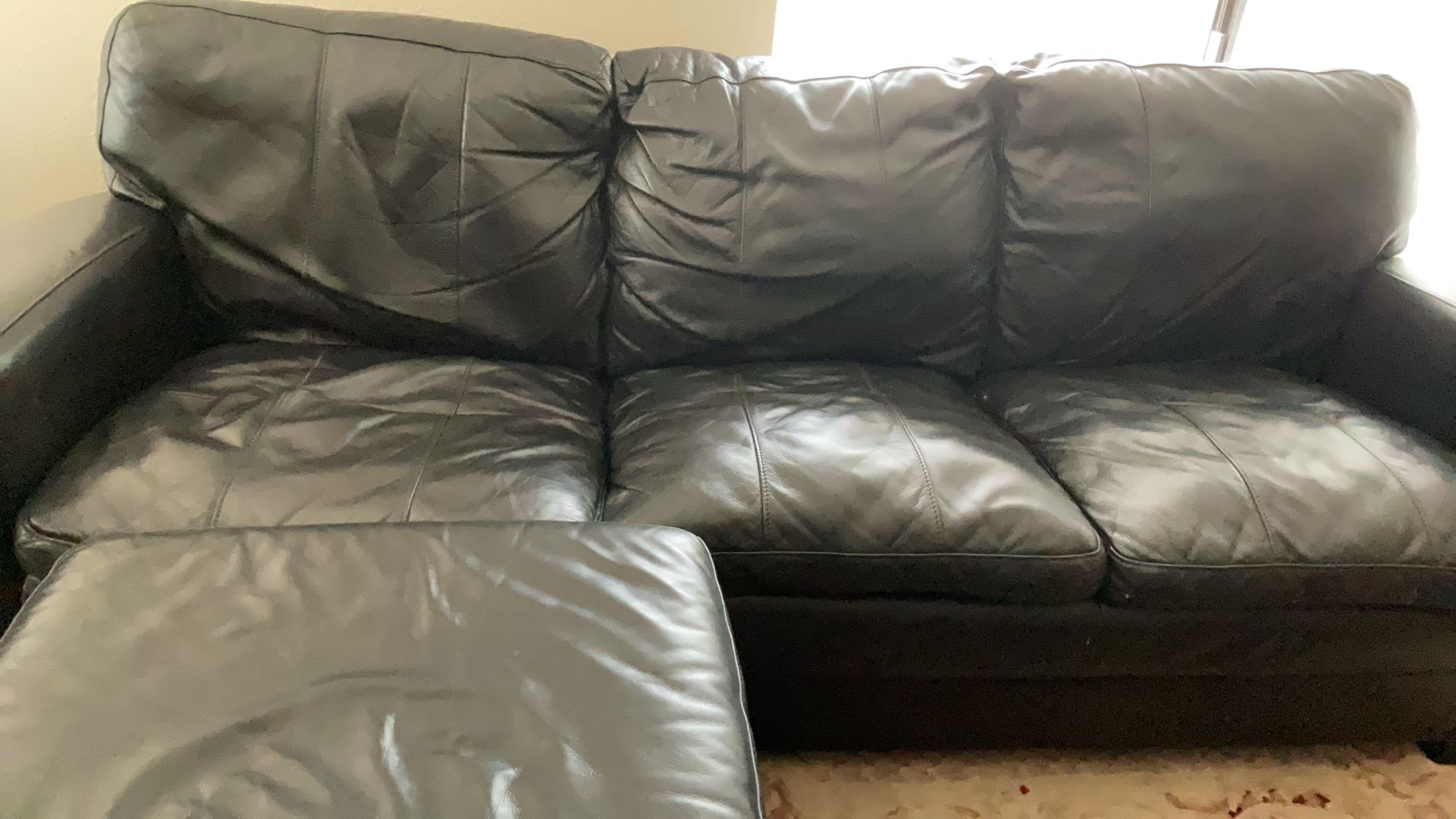 Black Leather Couch 2 Ottomans