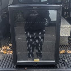 Kenmore Mini  Wine Fridge 