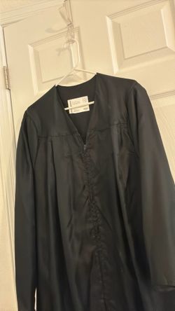 Graduation gown