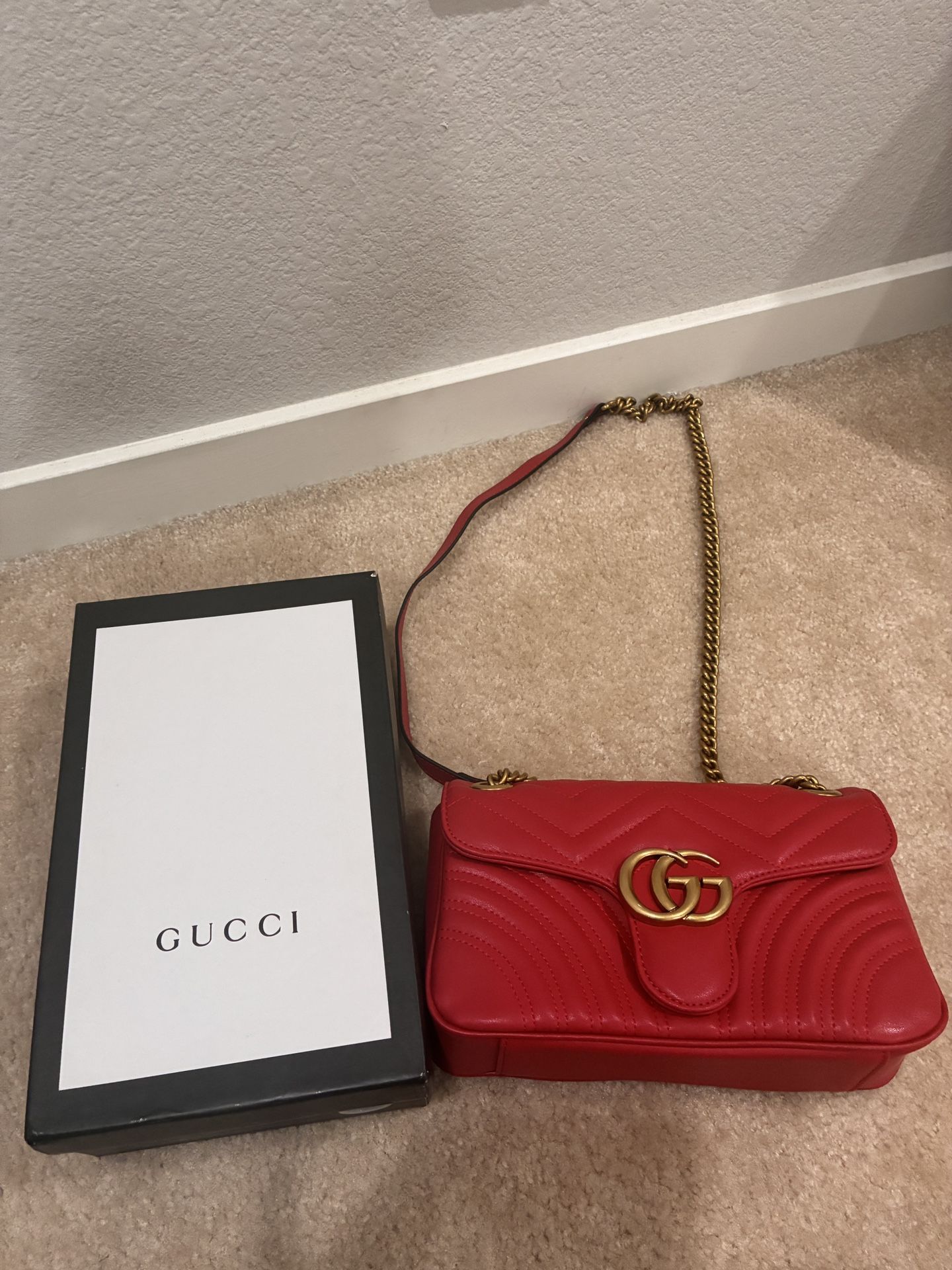 Gucci Marmont Red