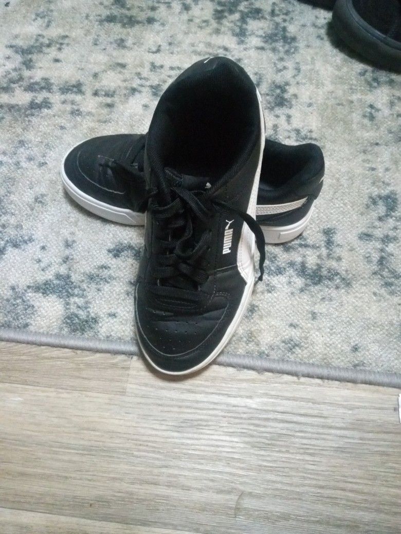 Blk White Puma,Blk Vans Blue Polo 12 Each