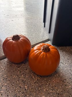 Plastic/foam Halloween Pumpkins and Gourds