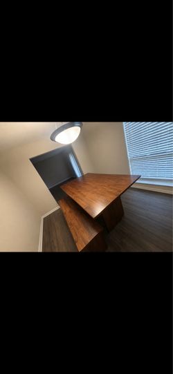 Tall dinning room table!