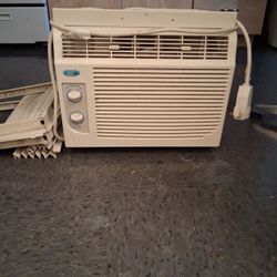 White Perfect Air Air conditioner 
