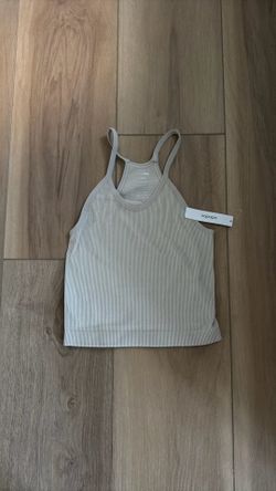 Women’s ribbed top